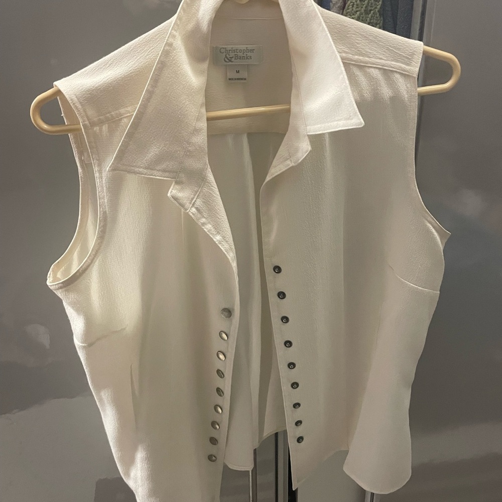 Christopher & Banks Ivory Sleeveless Button Down Shirt